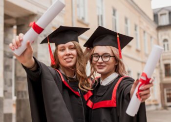 Proven Strategies on How to Get a Full Ride Scholarship