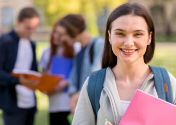 How Do Scholarships Work: A Beginner's Guide